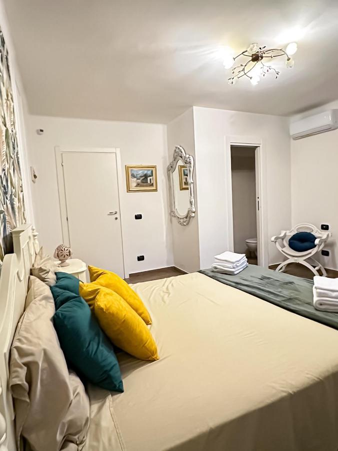 Villa Ardigo - Camera O Appartamento Bari Bagian luar foto